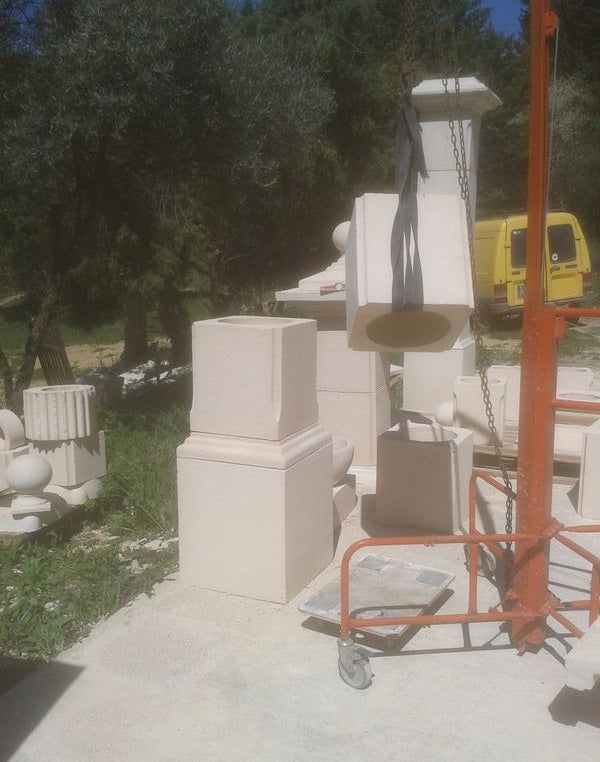 Pilier en pierre reconstituée 500 euros