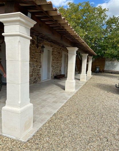 Pilier en pierre reconstituée 300 euros